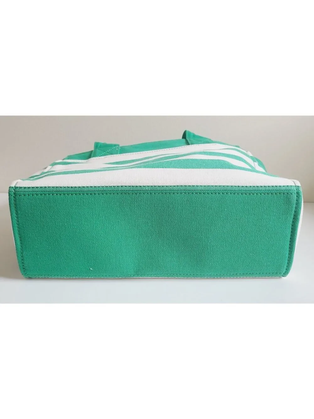 Kate Spade Jett Canvas LARGE Tote in Green Bean Multi #KB695 NWT